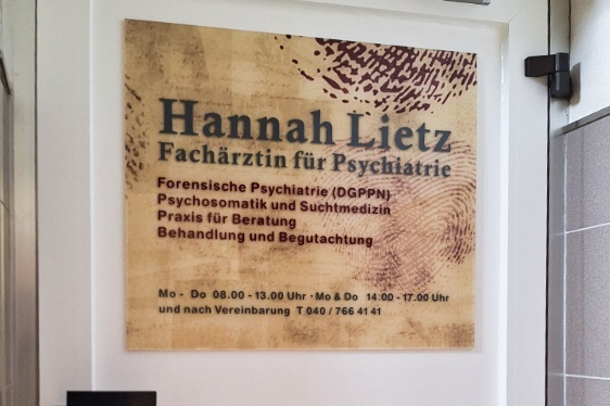 Arztpraxis Beschriftung Hamburg hochwertiges Schild